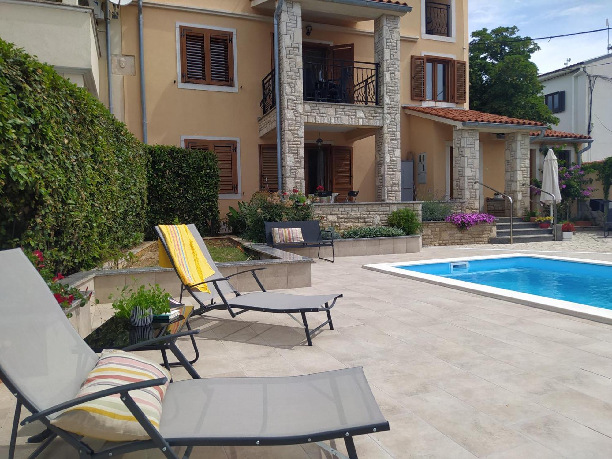 Villa Krasa Sea View Apartmants With Pool Liznjan Exterior photo
